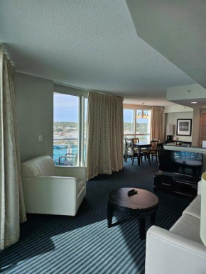 Great 2 BR on the ocean - Oceans One 908